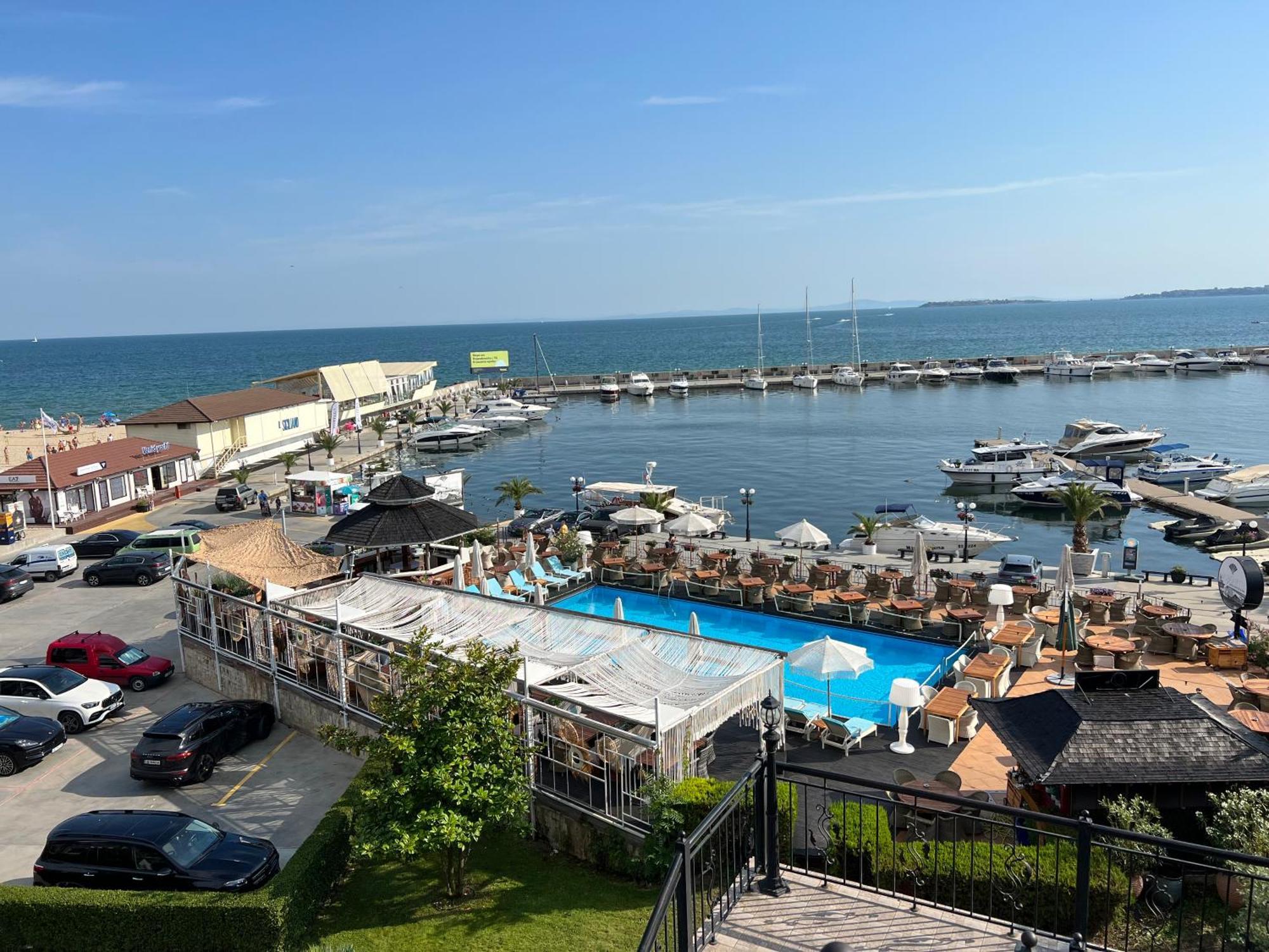 Sun Coast - Sea View Few Steps From And Marina